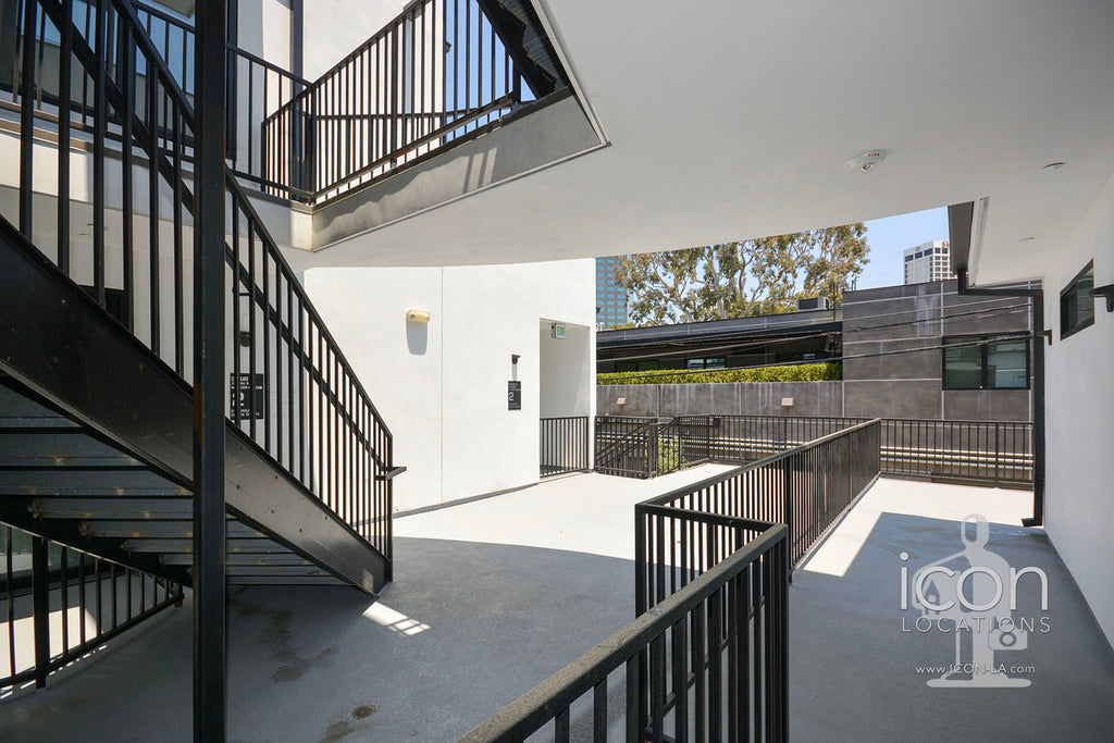 Apartment Bldg- APT2017