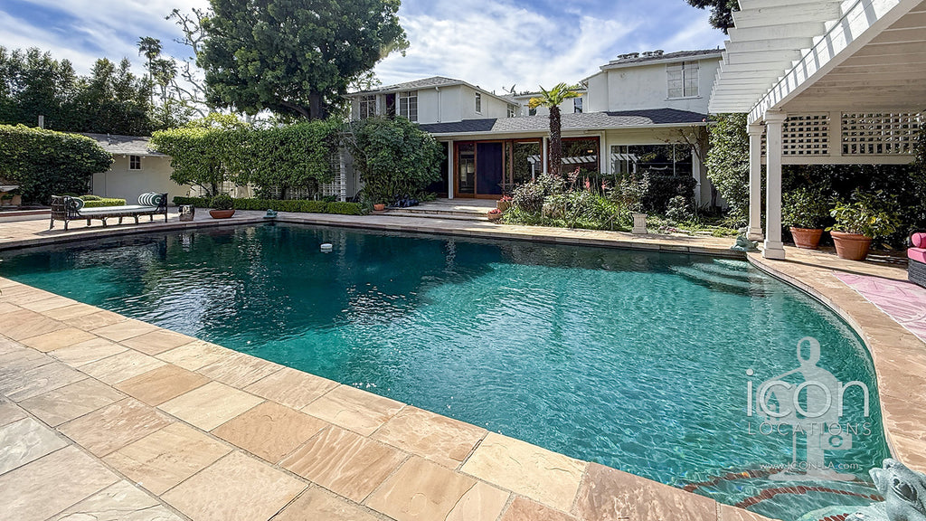 Modern Colonial - COLO2051