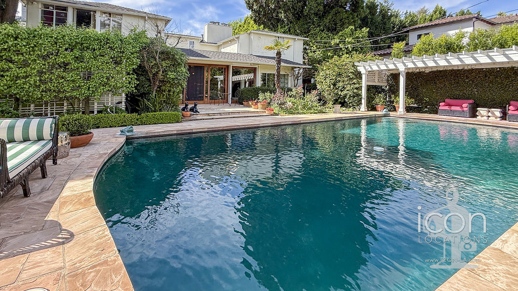 Modern Colonial - COLO2051