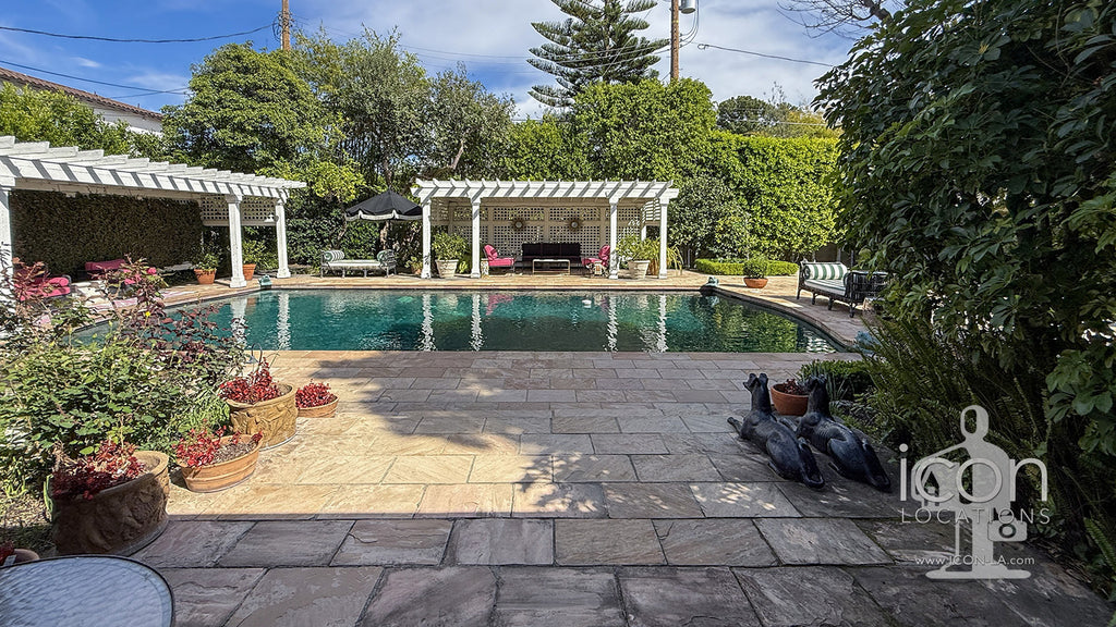 Modern Colonial - COLO2051