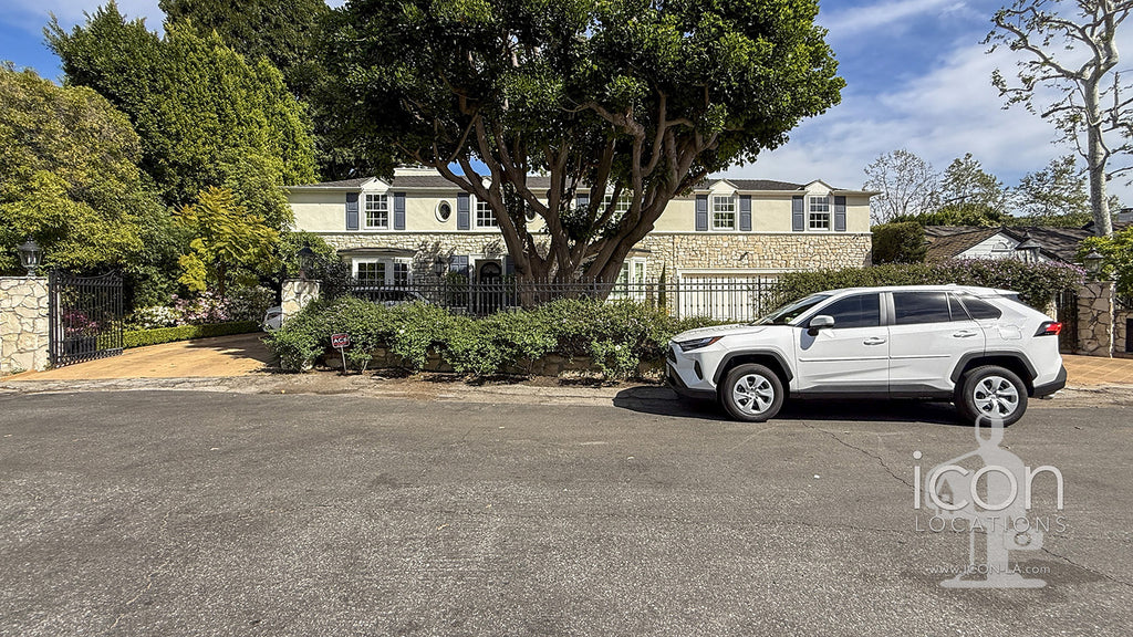 Modern Colonial - COLO2051