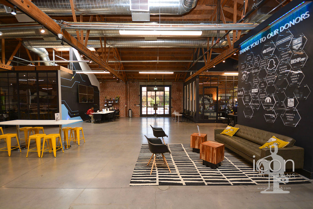 COMM2080 - Stages+Courtyards+Design Offices