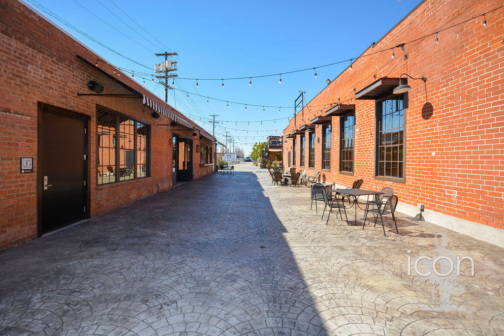 COMM2080 - Stages+Courtyards+Design Offices