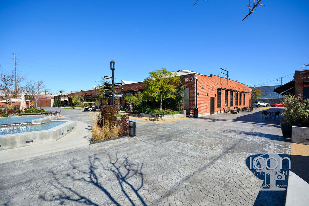 COMM2080 - Stages+Courtyards+Design Offices