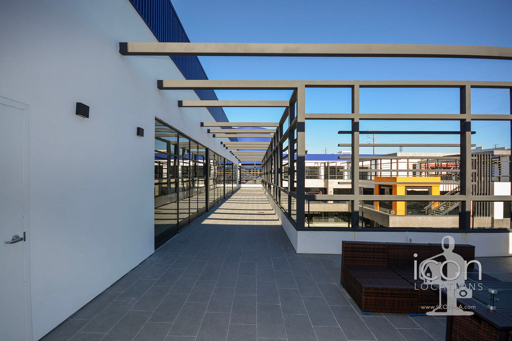 COMM2082-Offices, Elevators, Retail Space, Parking Garage