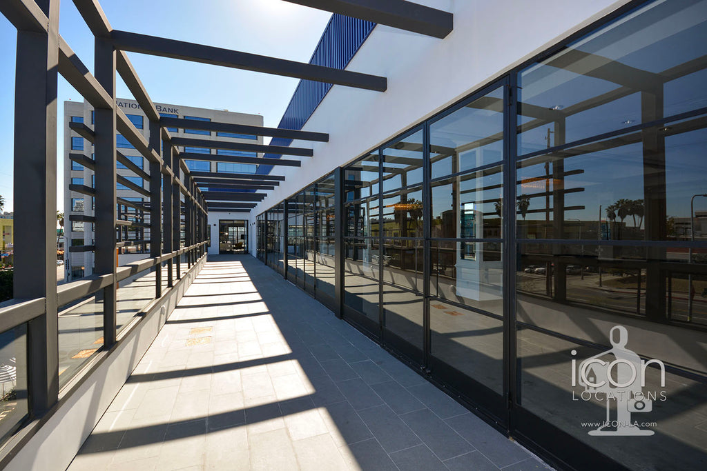 COMM2082-Offices, Elevators, Retail Space, Parking Garage