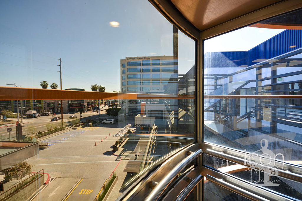 COMM2082-Offices, Elevators, Retail Space, Parking Garage