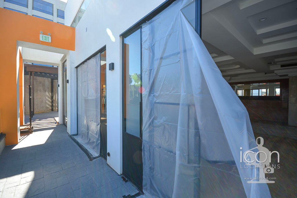 COMM2082-Offices, Elevators, Retail Space, Parking Garage