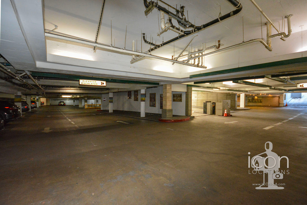 COMM2082-Offices, Elevators, Retail Space, Parking Garage