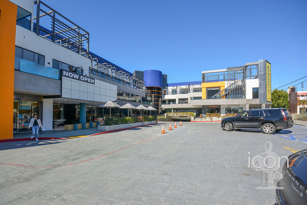 COMM2082-Offices, Elevators, Retail Space, Parking Garage