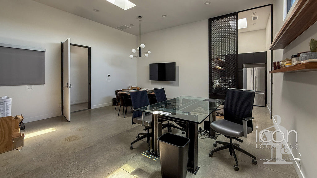 Factory/Warehouse - COMM2092
