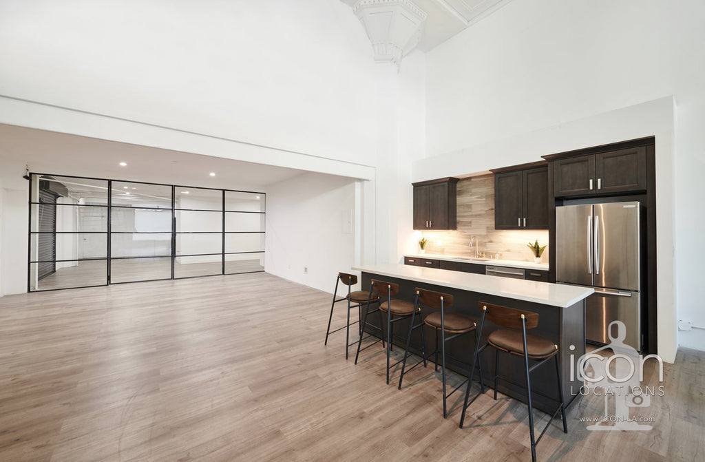 COMM2097_1stFloor