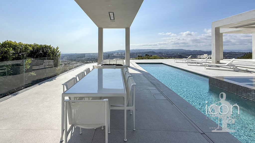 Contemporary - CONT2052