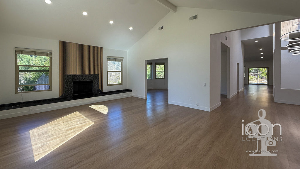 Contemporary - CONT2053