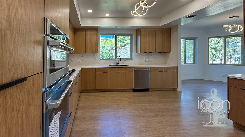 Contemporary - CONT2053