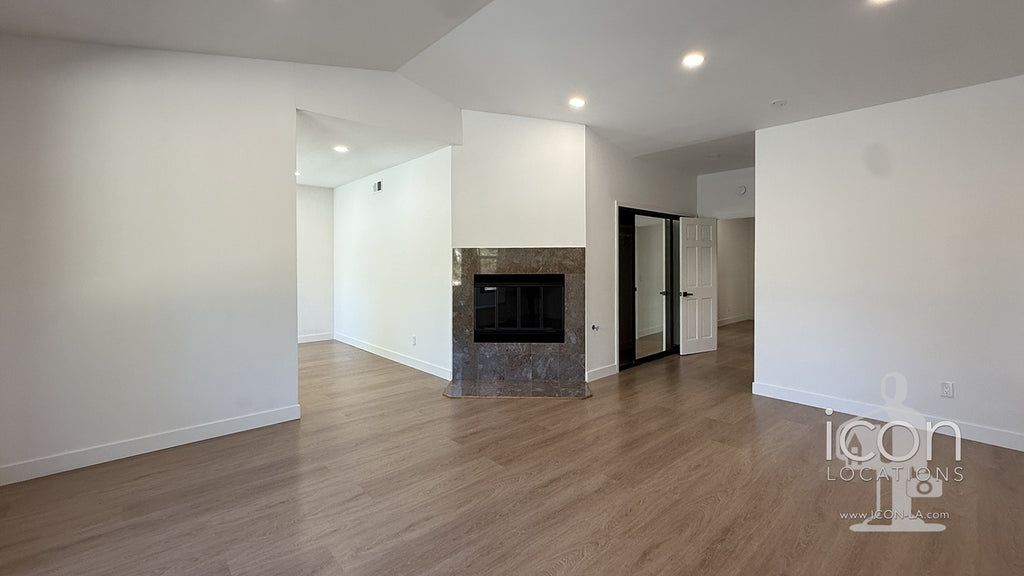 Contemporary - CONT2053