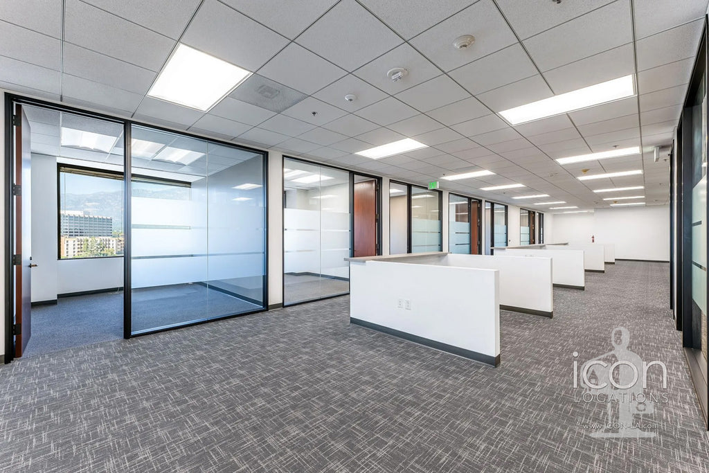 COMM3992 - Offices/Penthouse/Roof Deck