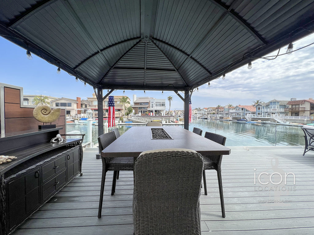 Home with Dock - DOCK2002