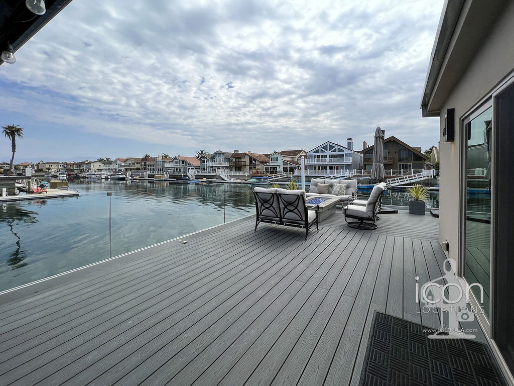 Home with Dock - DOCK2002