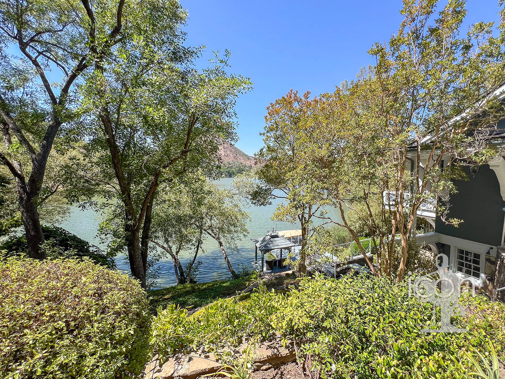 Lake House - LAKE2011