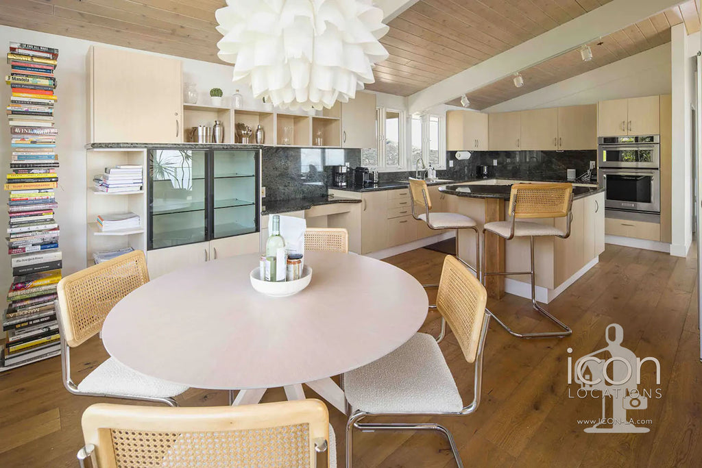 Mid Century - MID2082