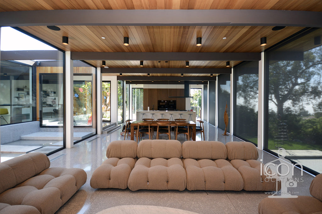 Mid Century Glass House - MID2087
