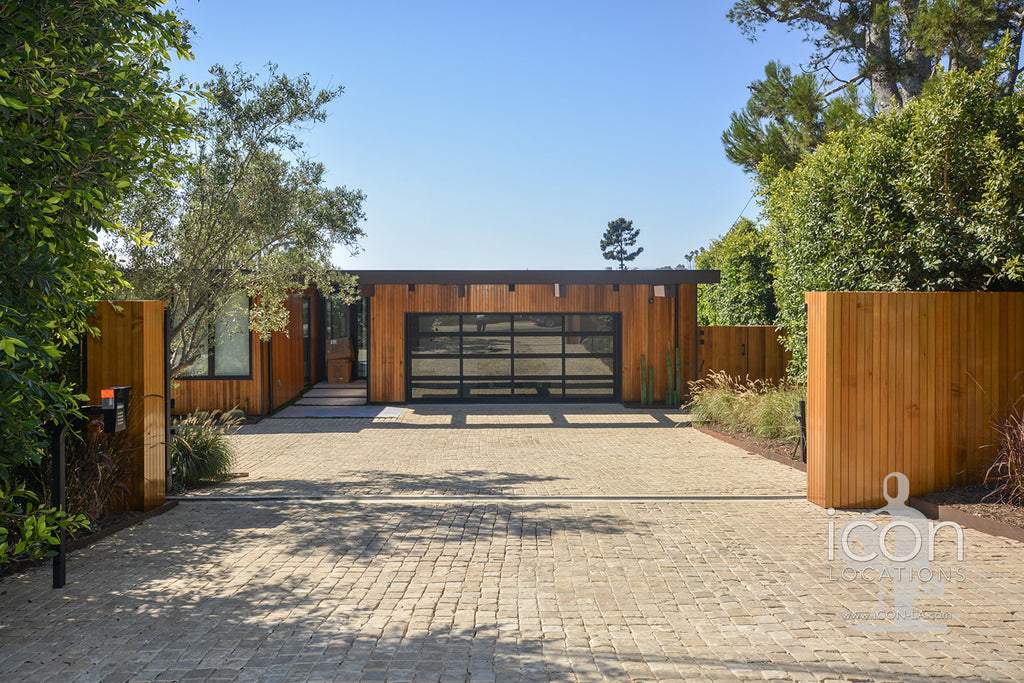Mid Century Glass House - MID2087