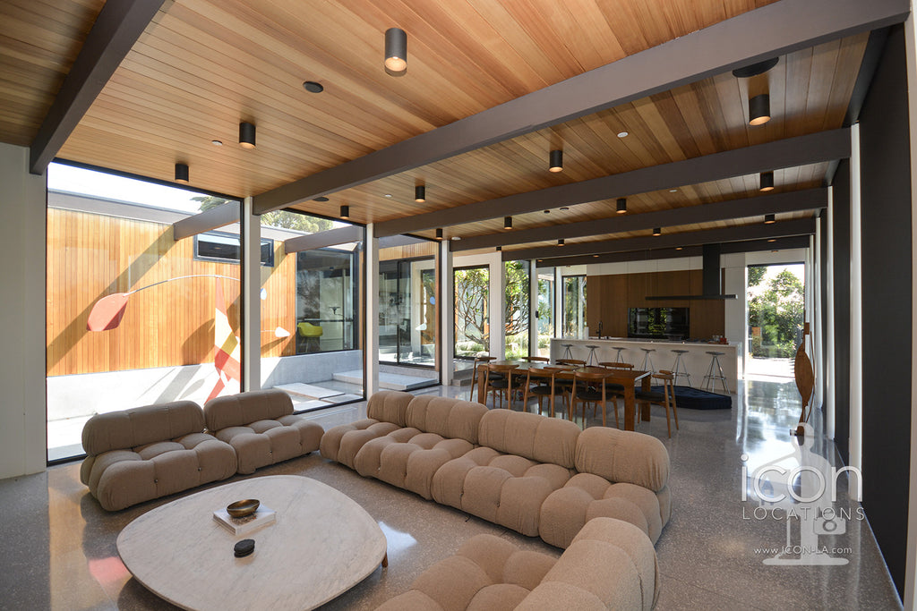 Mid Century Glass House - MID2087