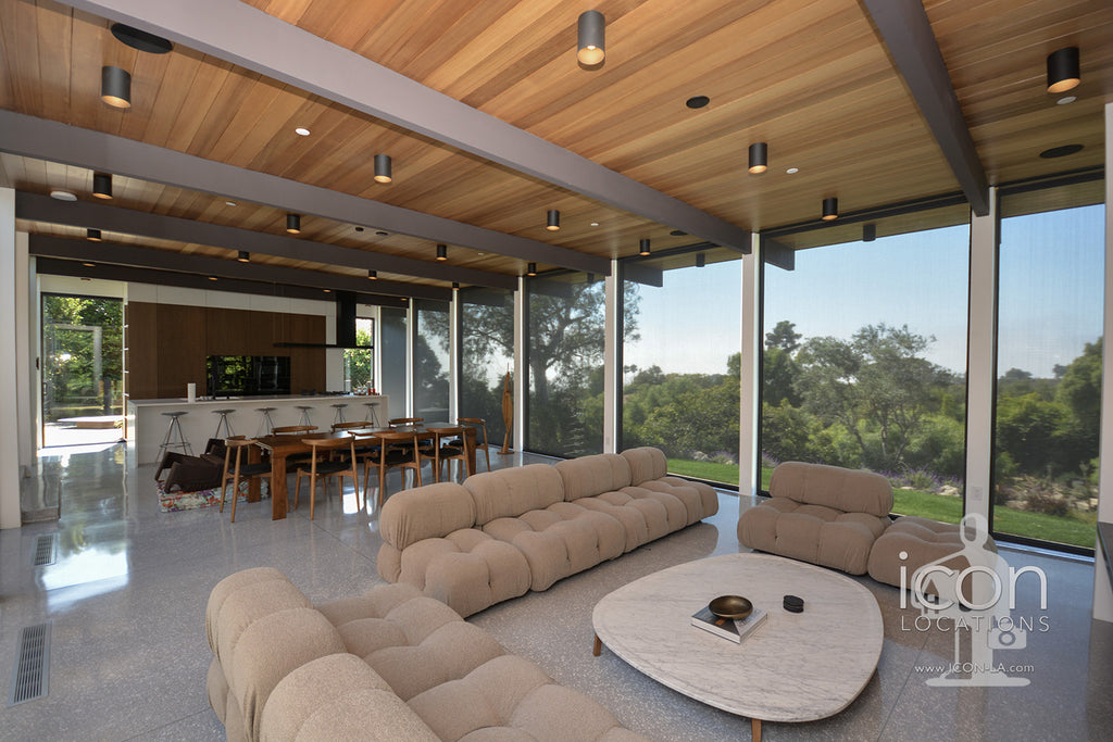 Mid Century Glass House - MID2087