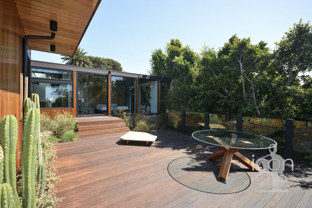 Mid Century Glass House - MID2087