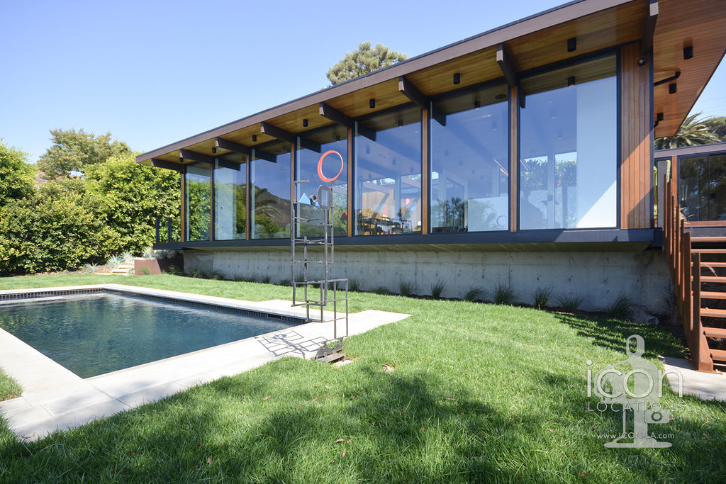 Mid Century Glass House - MID2087