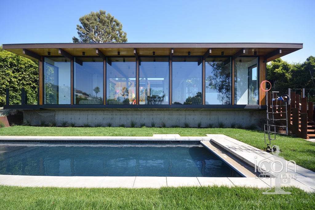 Mid Century Glass House - MID2087
