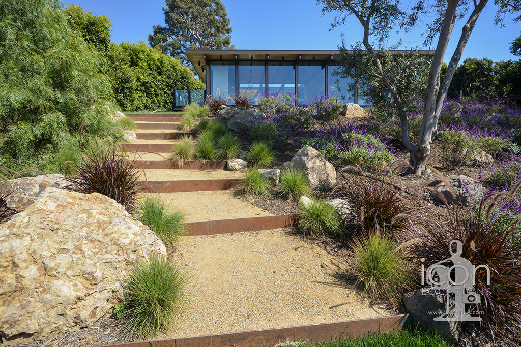 Mid Century Glass House - MID2087