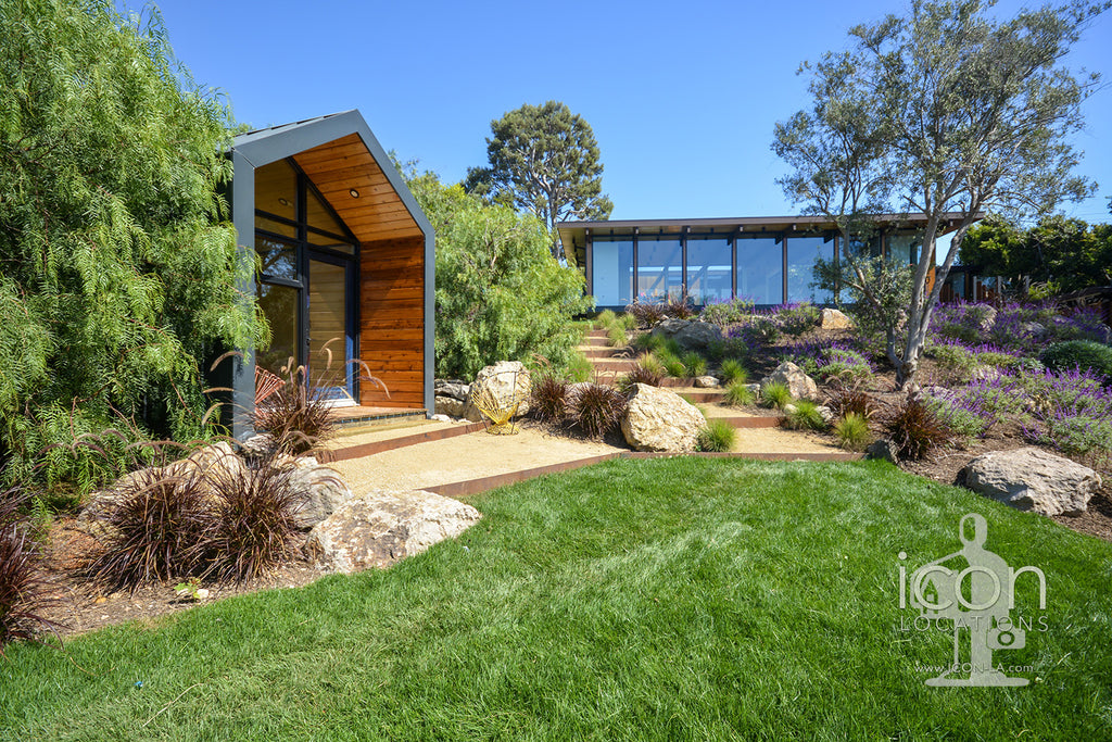 Mid Century Glass House - MID2087