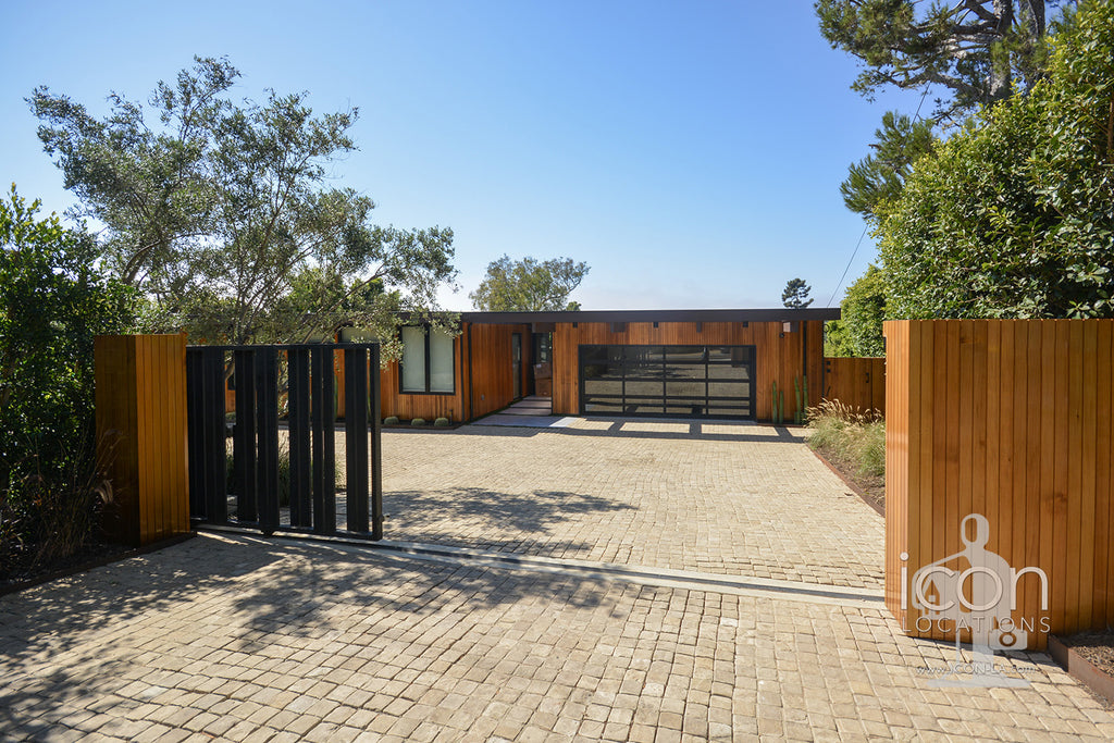 Mid Century Glass House - MID2087