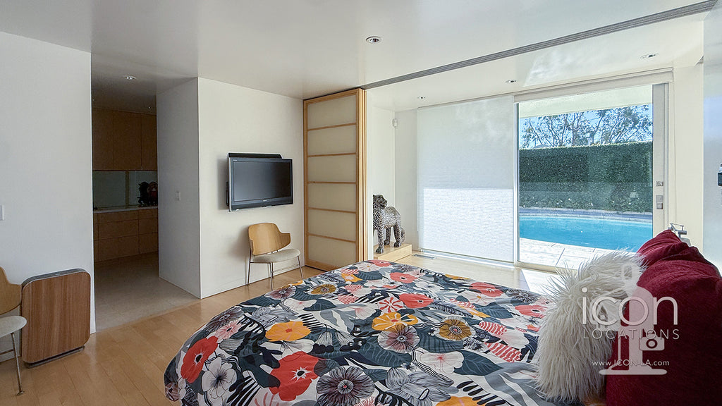 Mid Century - MID2090