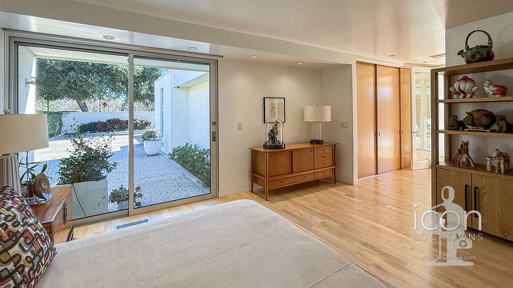 Mid Century - MID2090