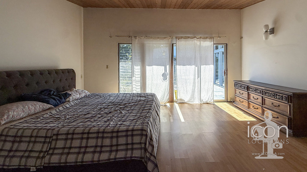 Mid Century - MID2094