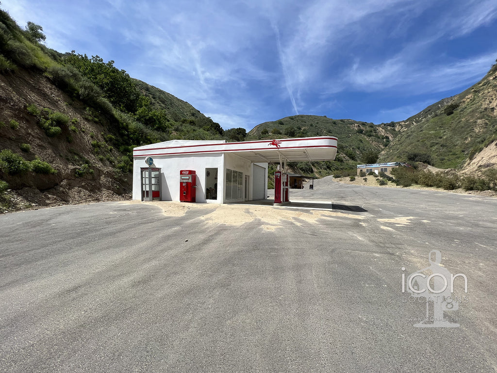 Gas Station / Small Town Shops /Open Land - RA3164