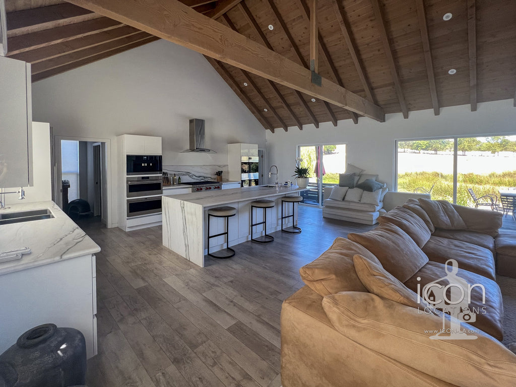 Vineyard Lake House - RA3187