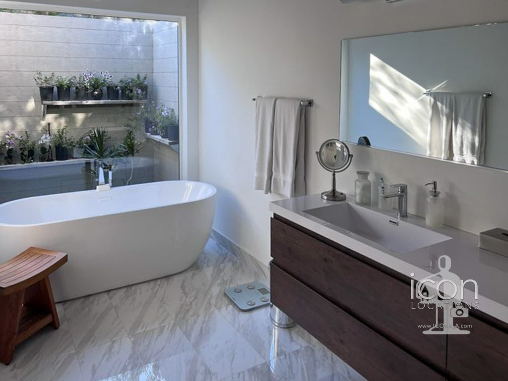Vineyard Lake House - RA3187