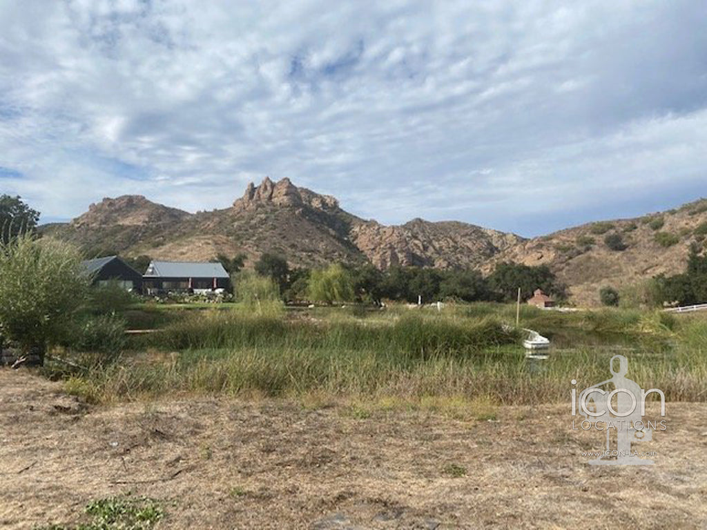 Vineyard Lake House - RA3187