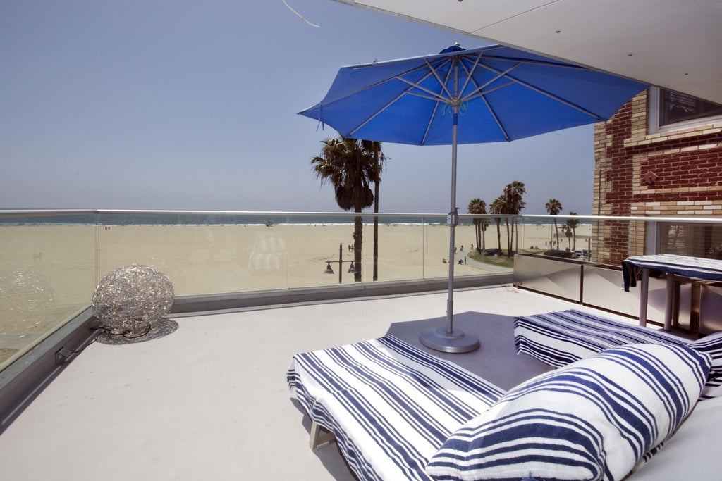 ICON Film Locations, ICON Lifestyles, - For Filming or Lease, Modern Beach House with Floor to Ceilings Windows, Cat walk, Scenic views, Multiple Levels, On the Sand