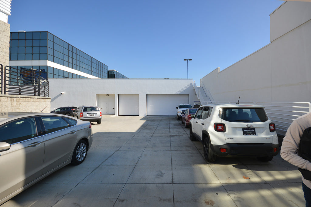 Commercial - COMM2043 - Car Dealership, Offices, Garage