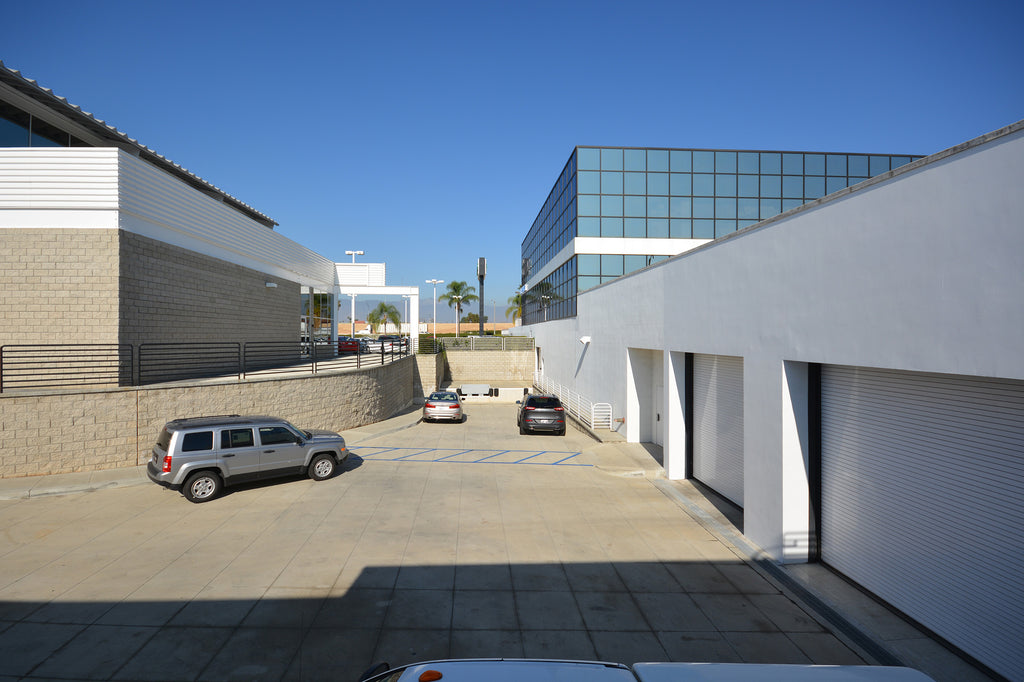 Commercial - COMM2043 - Car Dealership, Offices, Garage