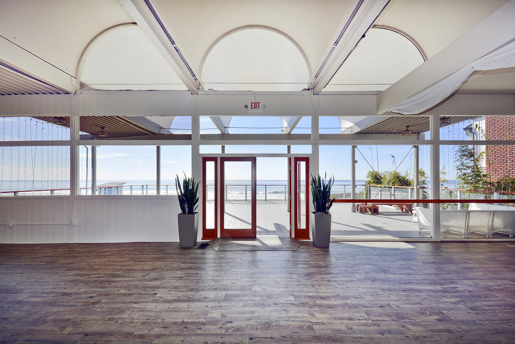 Beach Club - COMM2063