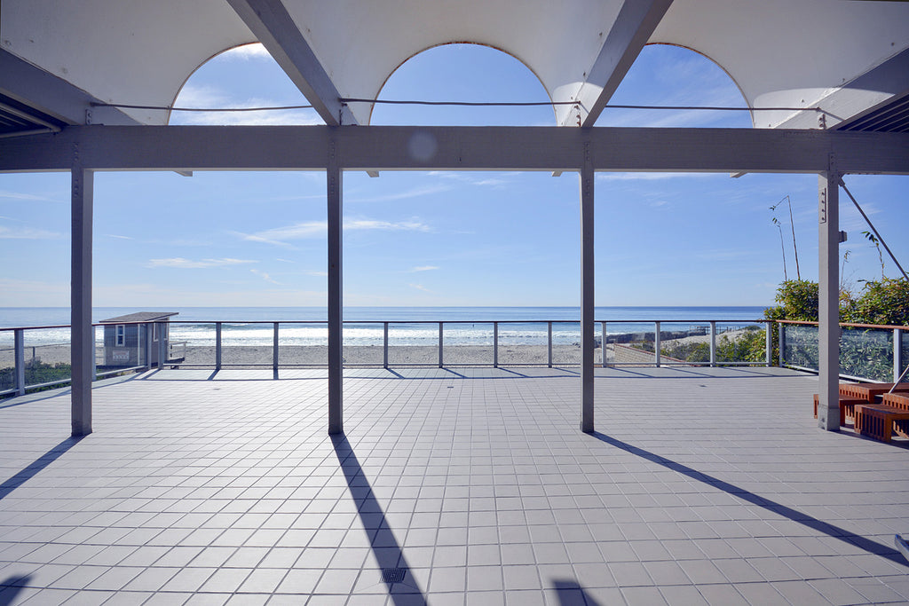 Beach Club - COMM2063