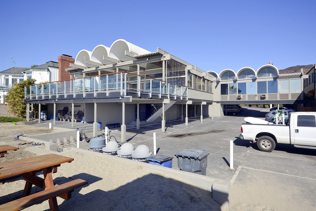 Beach Club - COMM2063