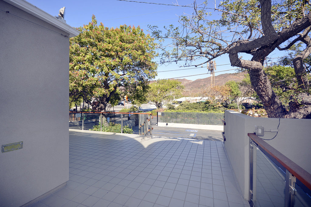 Beach Club - COMM2063