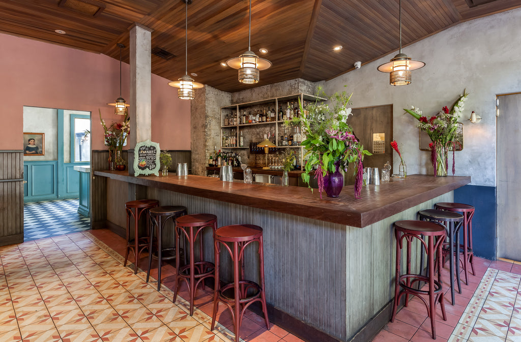 Bar-Cafe - COMM2069